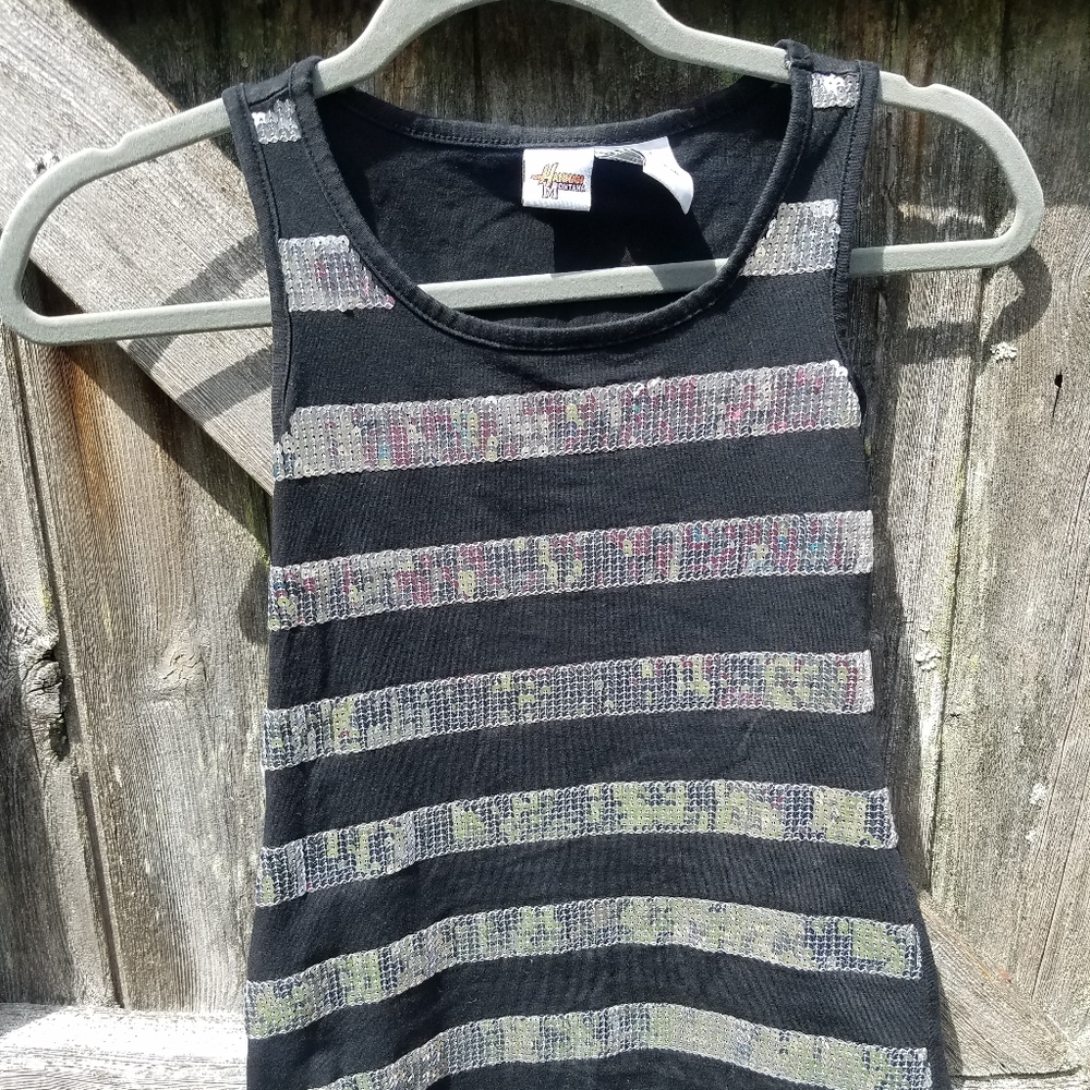 Hanna Montana girls M(8-10) sleeveless top
